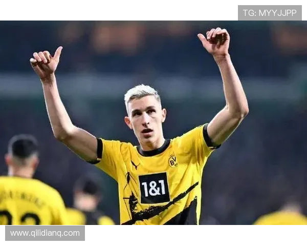 拜仁总监称施洛特贝克表现出色但对现有阵容充满信心